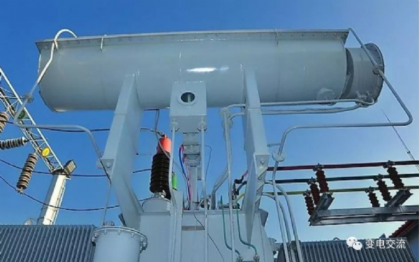 油浸变压器油枕的结构和原理